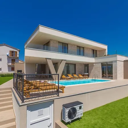 Vista With Private Pool And Sauna * Linardici