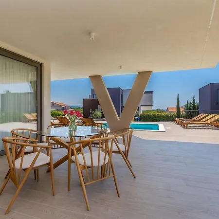 Villa Vista With Private Pool And Sauna