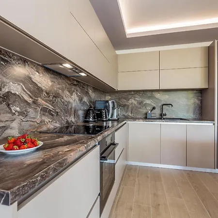 Villa Vista With Private Pool And Sauna *