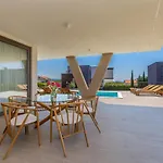 Villa Vista With Private Pool And Sauna