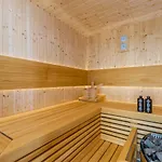 Vista With Private Pool And Sauna Villa *