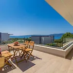 Vista With Private Pool And Sauna *
