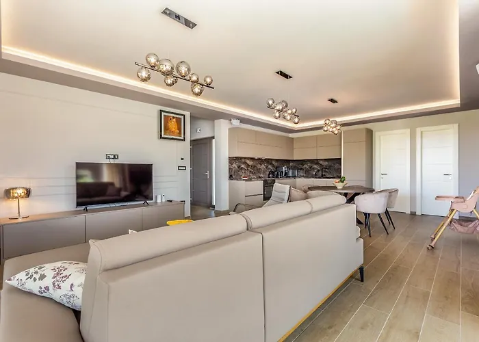 Vista With Private Pool And Sauna *