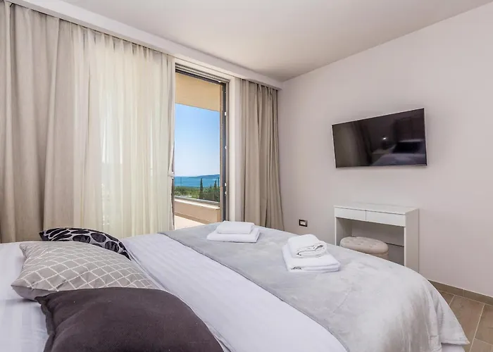 Vista With Private Pool And Sauna Villa *
